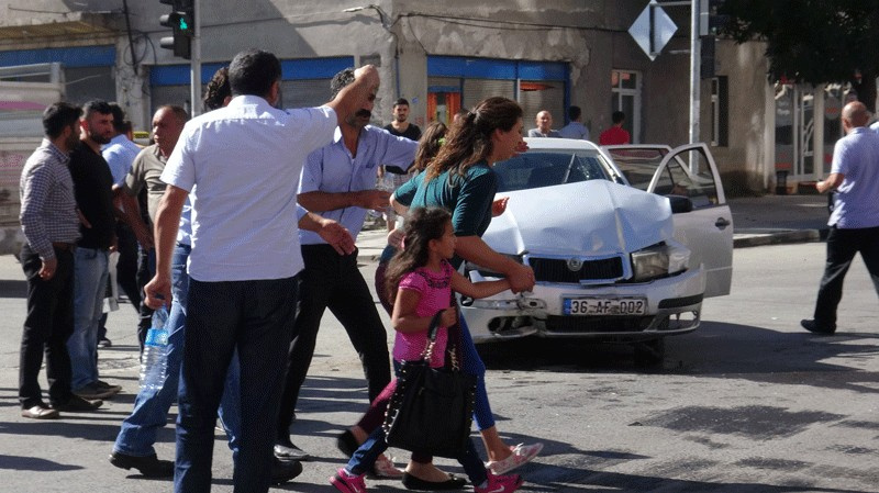 Bu acının tarifi yok! Araçtan fırladı