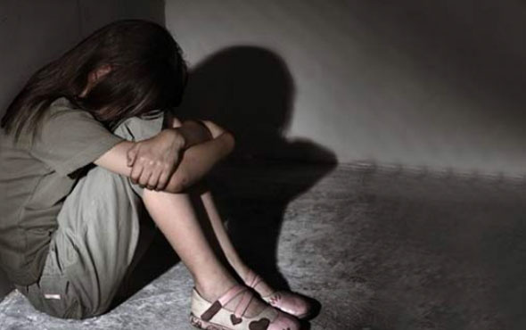13 yaşındaki kızına cinsel istismarda bulundu