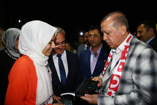 Erdoğan'ı mest eden hediye