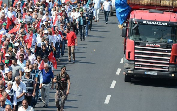 CHP'nin fındık yürüyüşü başladı