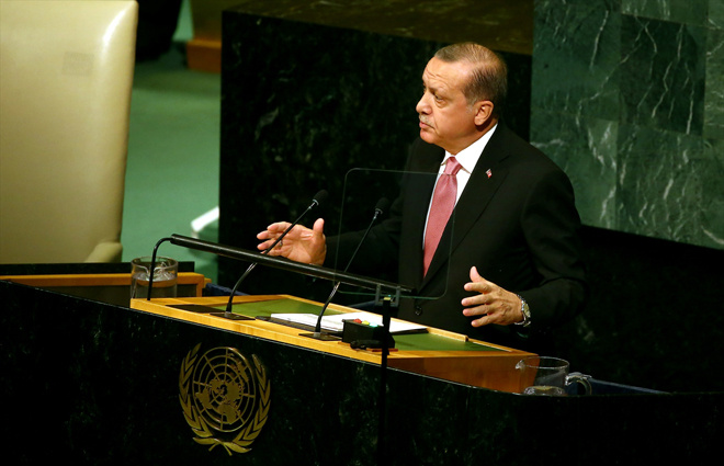 Erdoğan ABD'de konuşurken içeri sızdılar