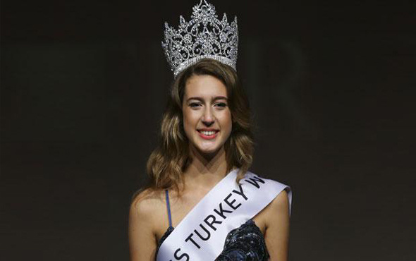 Türkiye güzeli seçilen Itır Esen'in tacı geri alındı