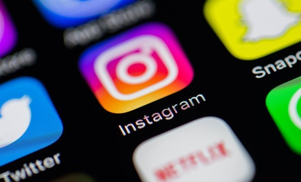 Instagram'a 'seni takip ediyor' butonu