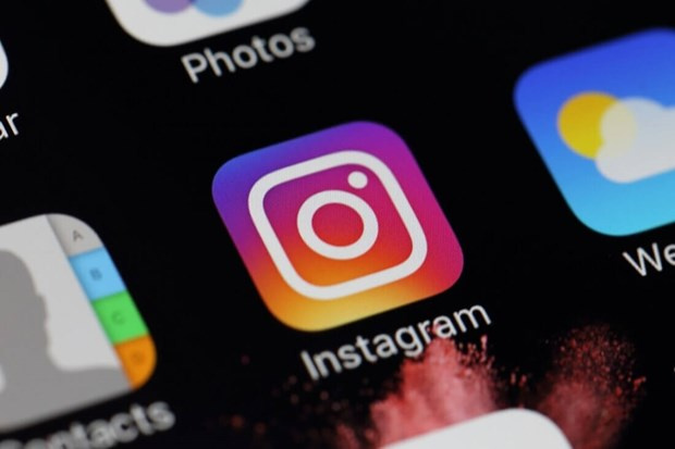 Instagram'a 'seni takip ediyor' butonu