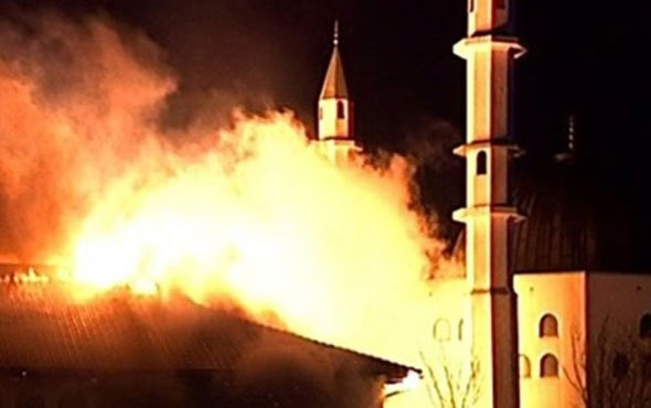 İsveç'te cami yakıldı!