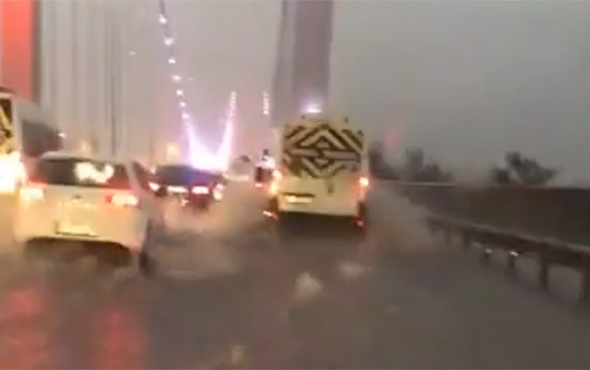 İstanbul'da Boğaziçi Köprüsü'nü su bastı!