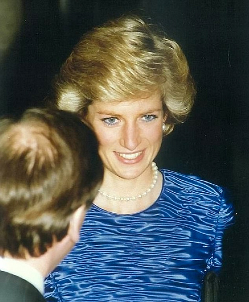Prenses Diana'nın daha önce hiç görülmemiş fotoğrafları sızdı