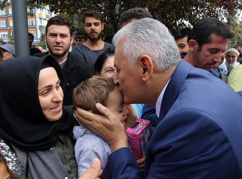 Başbakan'ın yolunu kesip şikayet edince...