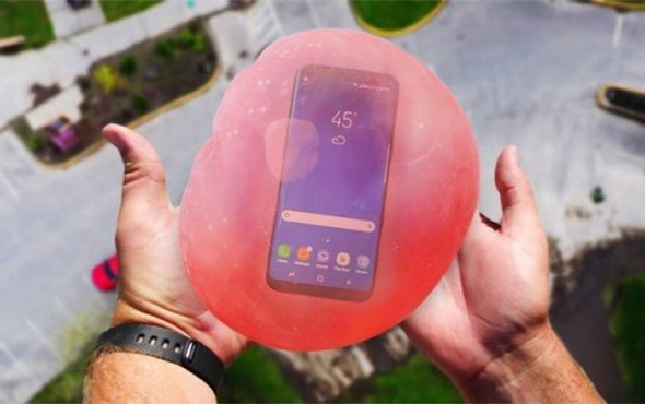 Galaxy S8, su dolu balon içerisinde fırlatılırsa