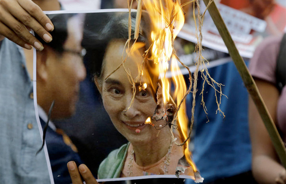 Myanmar liderinin ucuz bahanesi! Nobeli gidebilir