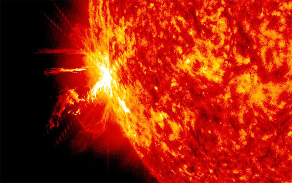 Güneş'te son 12 yılın en büyük patlaması meydana geldi
