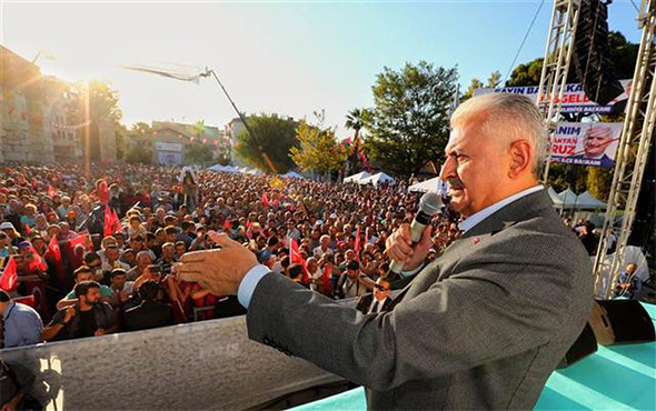 Başbakan Yıldırım, töreni terk eden Kocaoğlu'na kürsüden cevap verdi