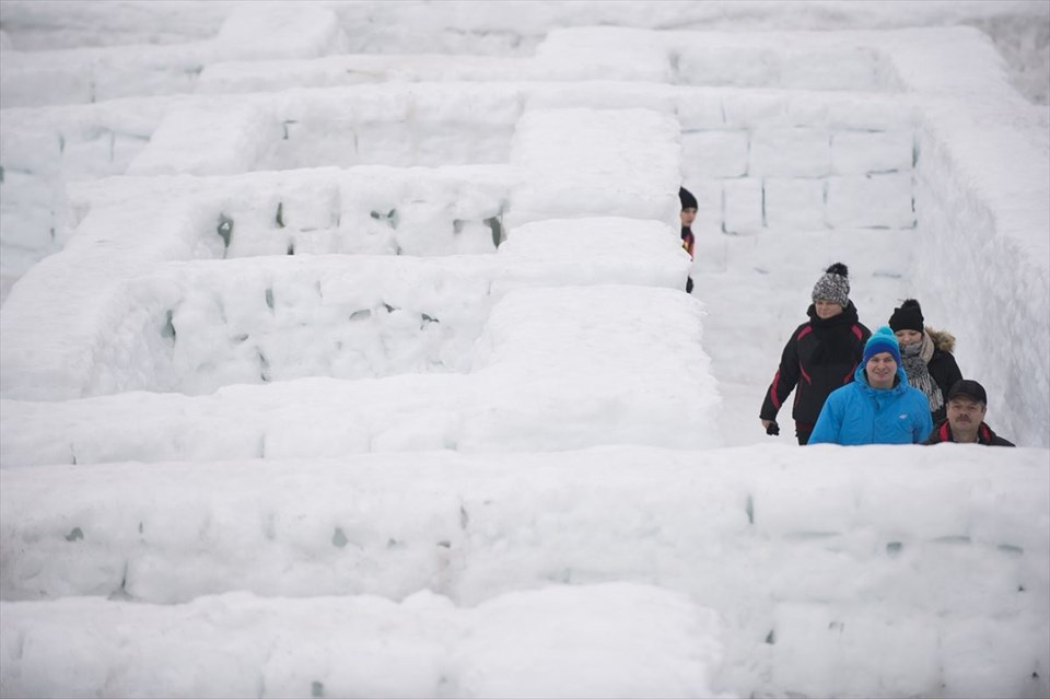 Dünyanın en büyük kar labirenti yapıldı