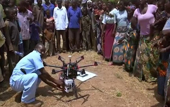  Uzaktaki köylere ilaç ulaştıran dronelar