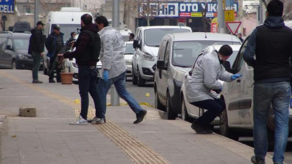 Diyarbakır'da silahlı çatışma: Ölü ve yaralılar var!