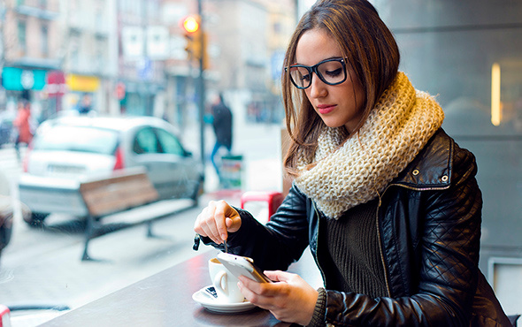 Akıllı telefon öğrencilerin başarı ortalamasını düşürüyor