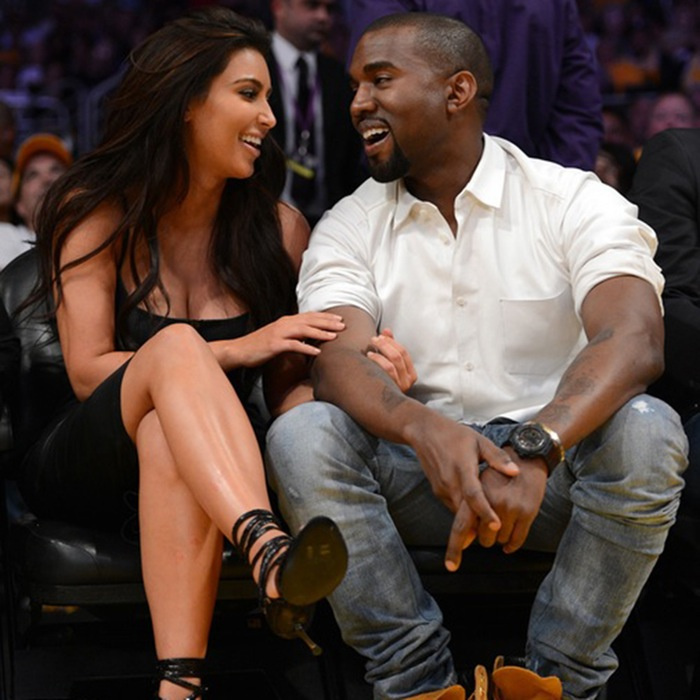 Kim Kardashian'ın ve Kanye West yeni çocuklarına kavuştu!