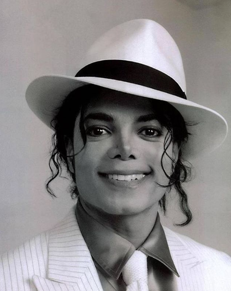 Michael Jackson ölmedi mi öyle bir fotoğraf ortaya çıktı ki