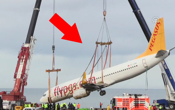 Trabzon'da pistten çıkan uçak böyle kurtarıldı