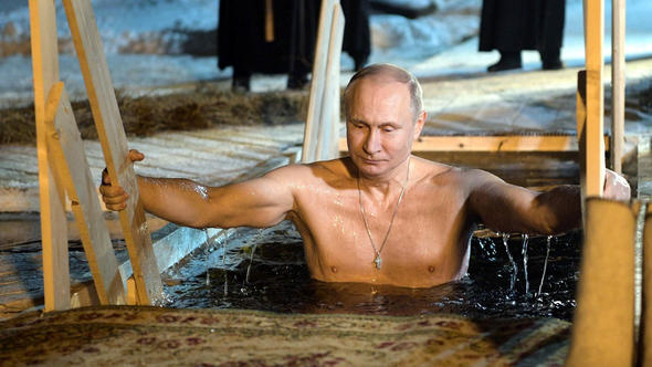 Putin buz gibi suda vaftiz oldu! Turp gibiyim mesajı