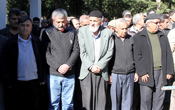 Cenazede cemaate soğuk duş: Hakkını helal etmedi!