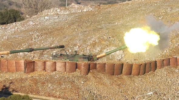 TSK Afrin’deki terör örgütü PYD/PKK mevzilerini vurdu