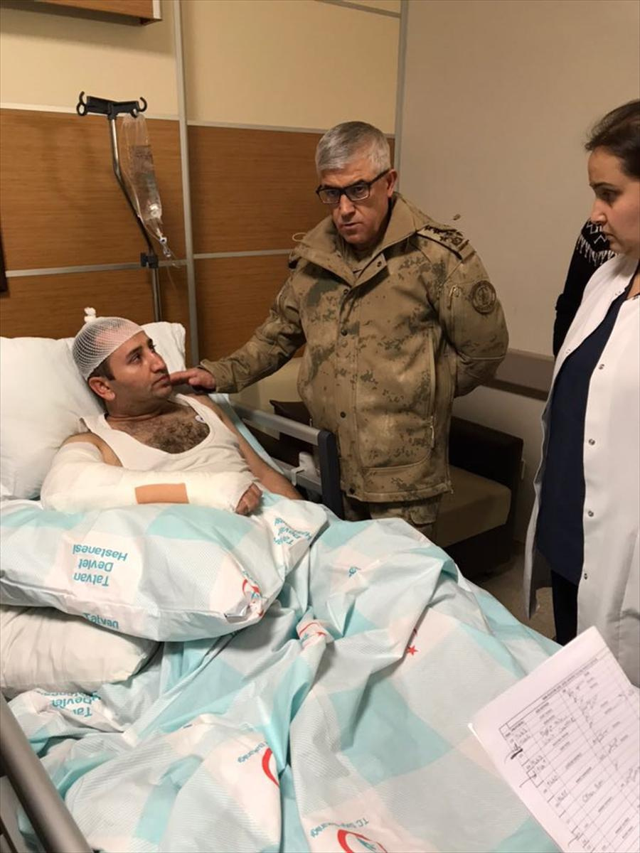 Org. Çetin yaralı askerleri ziyaret etti