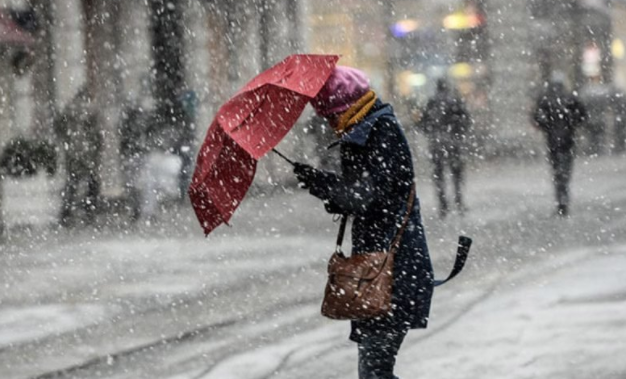 Hava durumu 22 Ocak kar İstanbul'a dayandı sert geliyor!