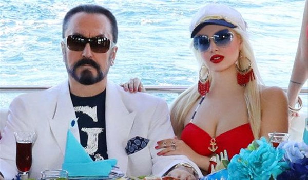 Adnan Oktar'ın bu kediciklerini ilk kez göreceksiniz!