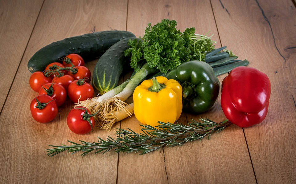 Tarım ilaçları sebze ve meyvelerden nasıl temizlenir?