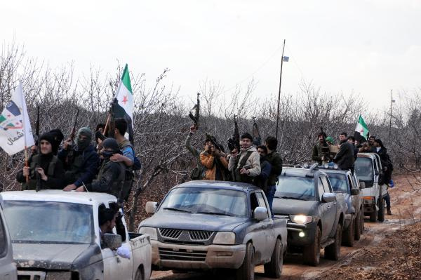 ÖSO bünyesindeki Kürt savaşçılar, YPG’ye karşı