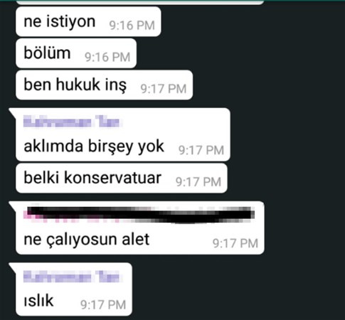 Kız arkadaşını erkek arkadaşının evinde öyle bir bastı ki...