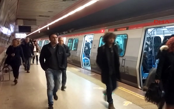 İstanbullulara sabah şoku! Metro arızalandı