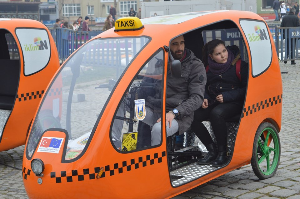 Türkiye'de bir ilk: Elektrikli bisiklet taksiler