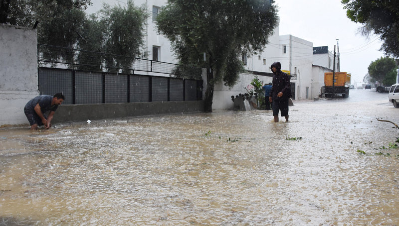 Bodrum'da sağanak yağış hayatı felç etti
