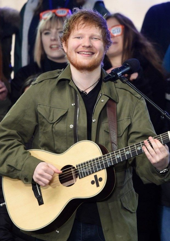 İngiliz şarkıcı Ed Sheeran'ın yıllık kazancı dudak uçuklattı!