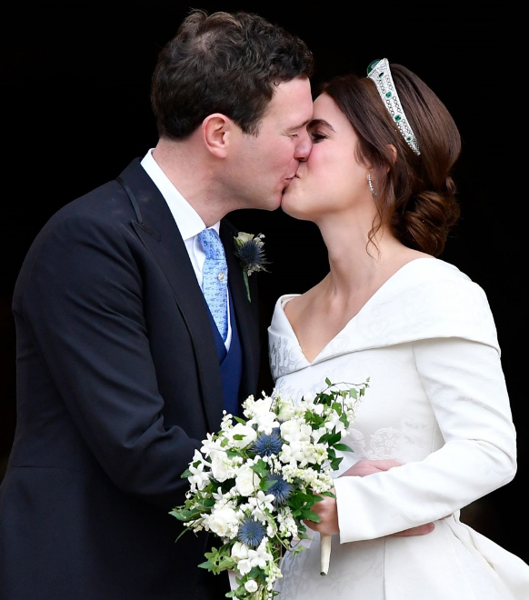 İngiltere Kraliçesi Elizabeth'in torunu evlendi! Düğüne yıldızlar akın etti