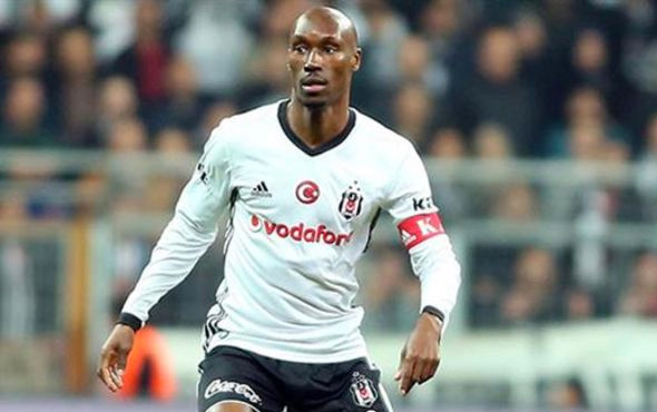 Atiba Hutchinson: Futbolu Beşiktaş'ta bırakmak istiyorum