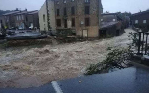 Fransa'nın sel baskını: En az 5 ölü