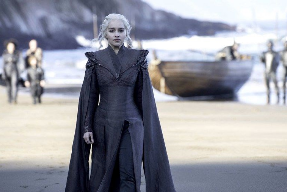 Game of Thrones'un Daenerys'i Emilia Clarke: Beni cesaretlendirdi...