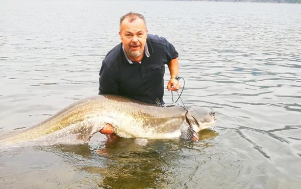 Kızılırmak'taki 1.85 metrelik balık şaşırttı