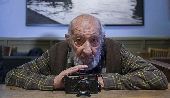 Ara Güler'in fotoğraf makinası hangi markaydı? 