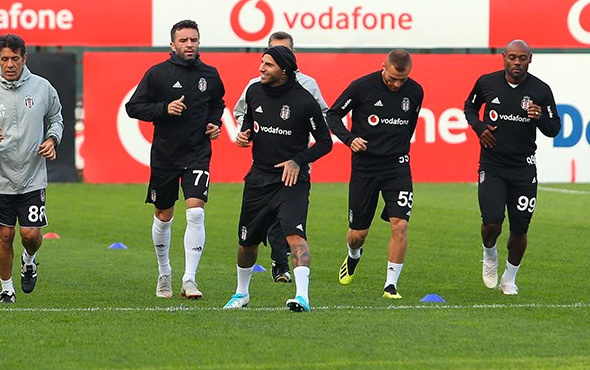 Göztepe maçı öncesi Beşiktaş'a 3 isimden kötü haber