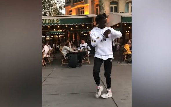 Yaptığı moonwalk dansıyla kendine hayran bıraktı