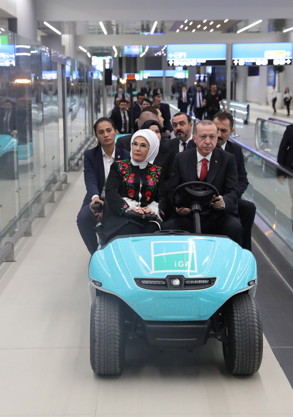 Başkan Erdoğan terminal binasını gezdi