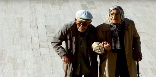 Cumhuriyet 95 yaşında! Anıtkabir'de Atatürk'e sevgi seli