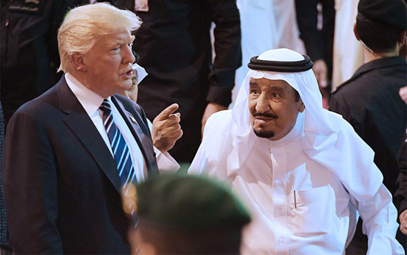 Trump, Suudi Kralı Selman'ı çok fena aşağıladı! Biz olmasak 2 hafta...