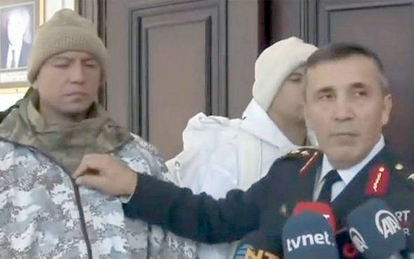 Türk askerlerinin kışlık kıyafetini komutan tek tek anlattı