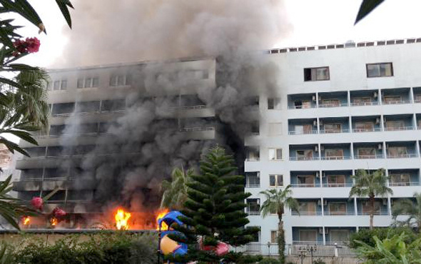 Alanya'da 4 yıldızlı otelde yangın
