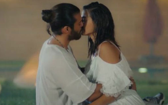 Erkenci Kuş oyuncusu Can Yaman'ı hastanelik eden öpüşme sahnesi! 